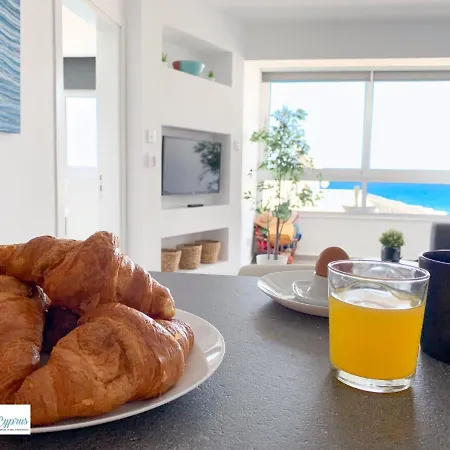 Sea The Sunrise Lárnaka