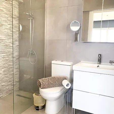 Sea The Sunrise Апартаменты *