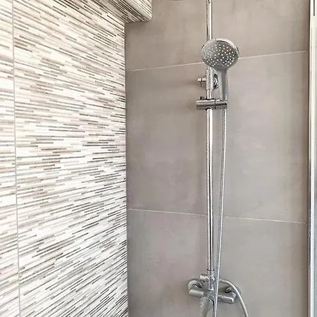 Sea The Sunrise Апартаменты Ларнака