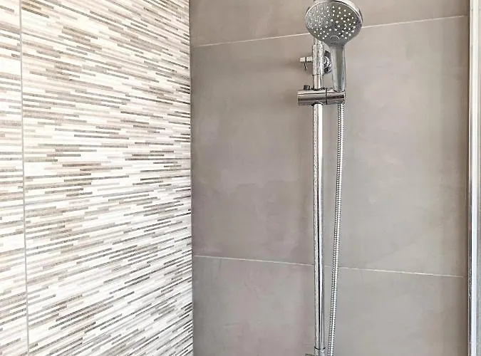 Sea The Sunrise Appartamento Larnaca